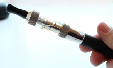 Electronic Cigarette With Clearomiser Tank E Liquid