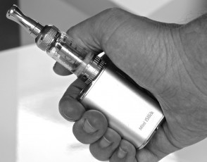 Eleaf E Cigarette / Electronic Cigarette / Vaporizer