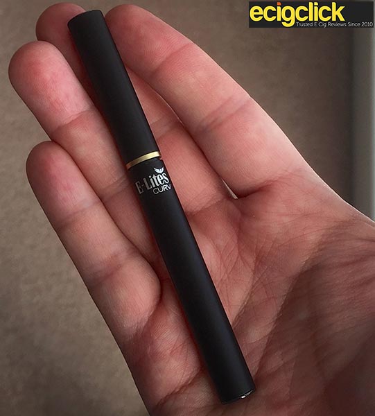 Curv e cigarette in hand