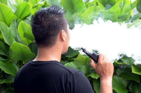 Singapore vaper arrested