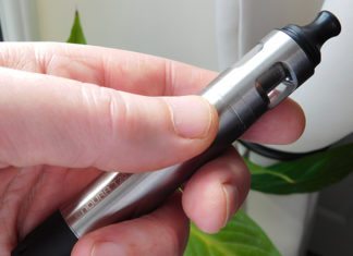 Innokin Endura T20 1000mah in hand