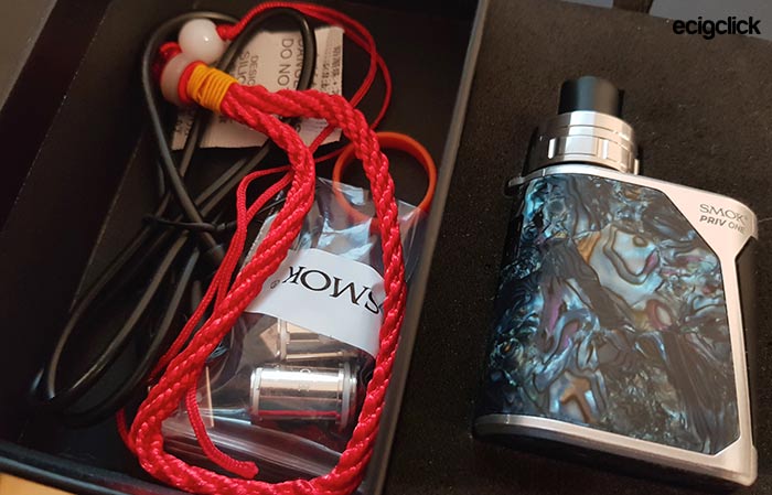 SMOK Priv One in the box