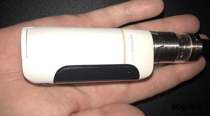 Vaporesso Armour Pro size in hand