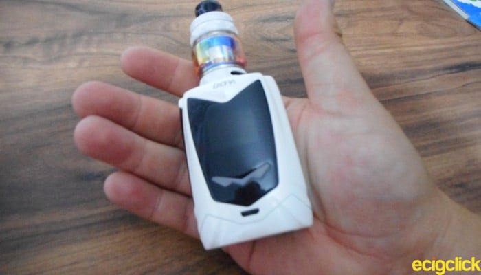 ijoy Avenger baby in hand