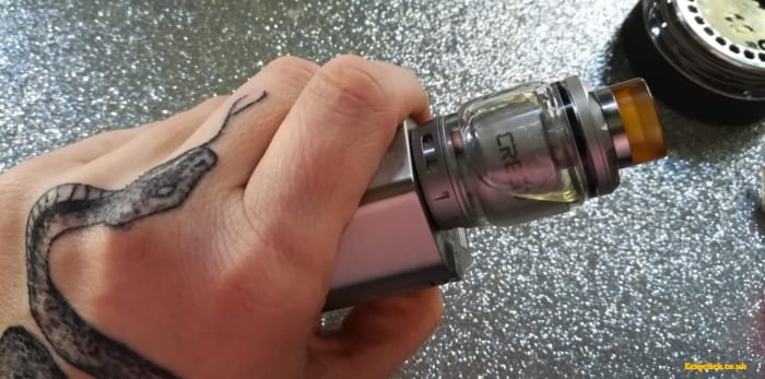 geekvape creed rta main hand