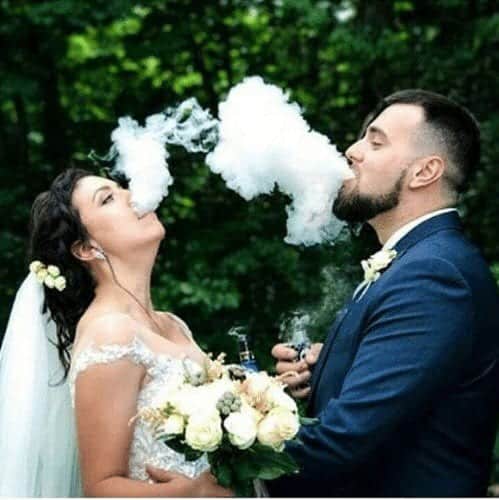 vaping wedding photos