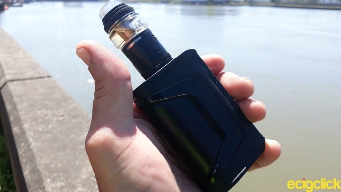 Vandy Vape Widowmaker RTA Handcheck