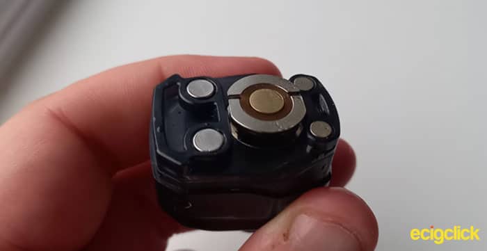 Smok Scar P5 Pod Mod System coil inserted