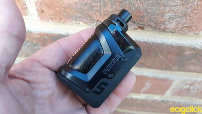 Geek vape Aegis pod kit hand check