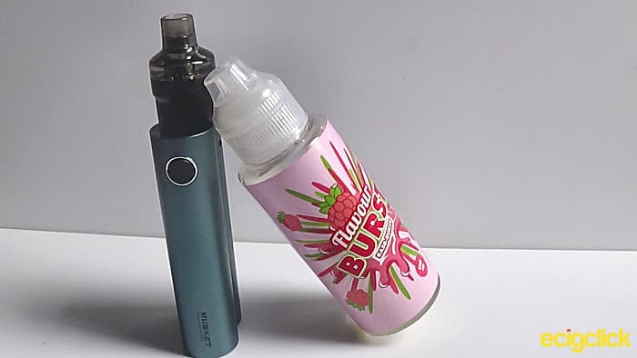 voopoo musket kit leaning bottle