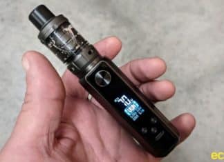 Vaporesso Target 100 kit hand check pic 2