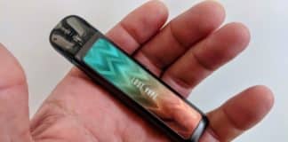 Lost Vape Ursa Nano Pod Kit hand check pic 2