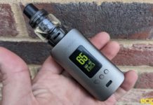 Vaporesso Gen 200 kit hand check pic 2