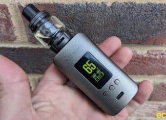 Vaporesso Gen 200 kit hand check pic 2