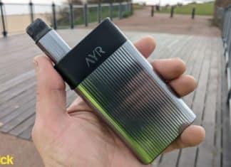 Ayr vape kit hand check image 1