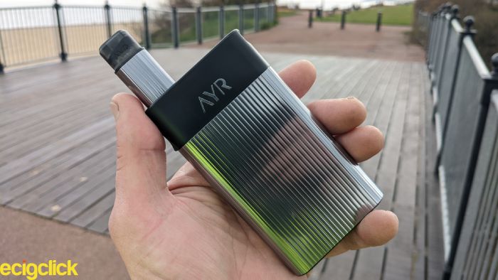 Ayr vape kit hand check image 1