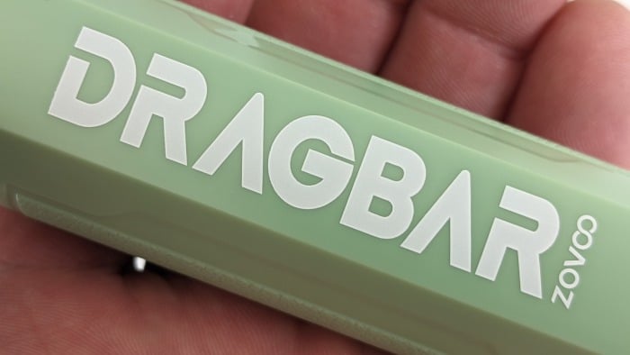 Dragbar logo on front of Zovoo R6000 disposable pod mod
