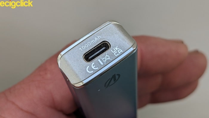 Type C usb charging on the Vaporesso XROS 3 pod kit