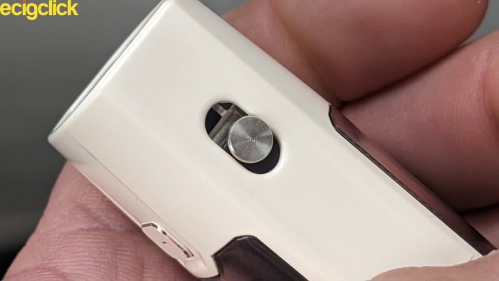 Airflow toggle on Vaporesso Luxe XR MAX