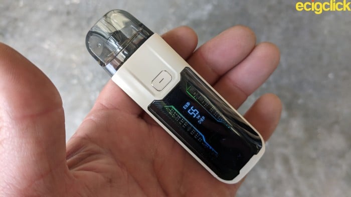 Vaporesso Luxe XR MAX pod kit hand check image