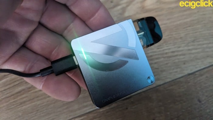 Charging the Vaporesso Xros 3 nano pod kit