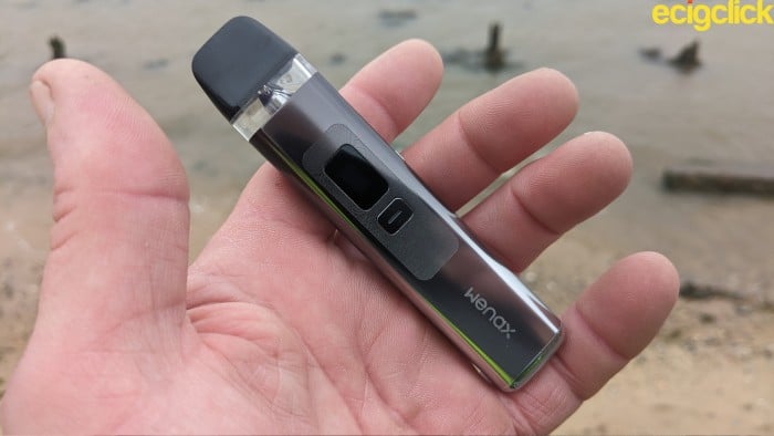 Geekvape Wenax Q pod kit hand check image