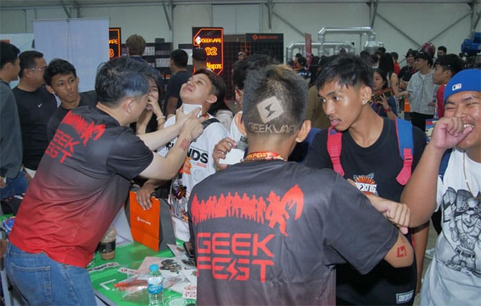 geek-fest-stand