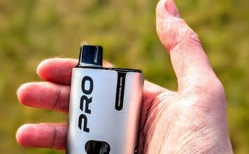 ivg pro vape in hand