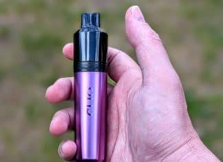 avomi cliq in hand