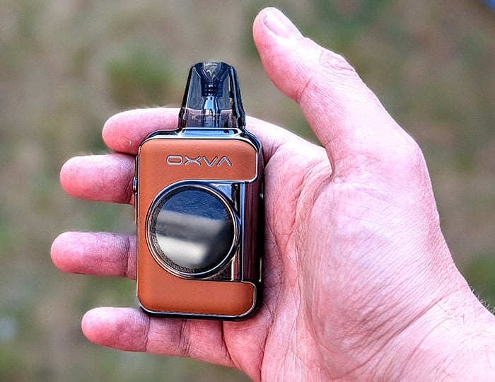oxva xlim sq pro 2 in hand