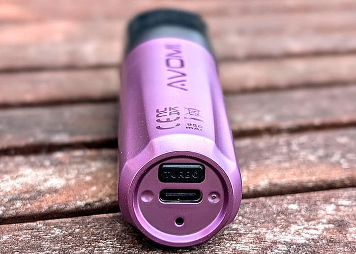 charge port on avomi cliq 6000 vape