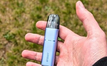 Voopoo Argus G3 Mini in hand