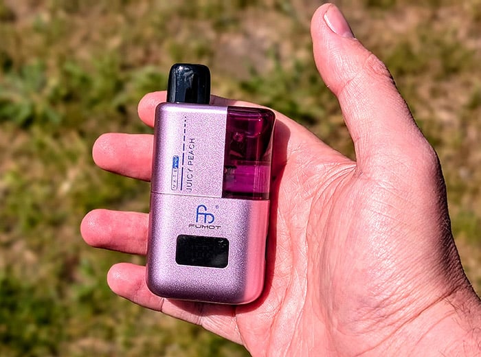 fumot mate pod in hand