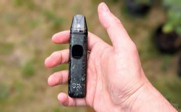 oxva xlim pro 2 dna pod in hand
