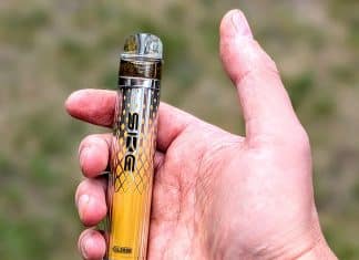 ske cl2000 pod vape in hand