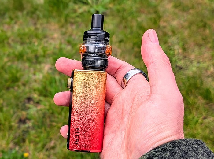eleaf istick x80 kit in hand