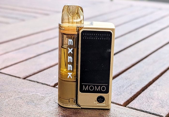 front of exeek momo vape