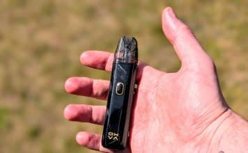OXVA XLIM GO Lite Review- Affordable and Easy to Use? oxva xlim go lite in hand
